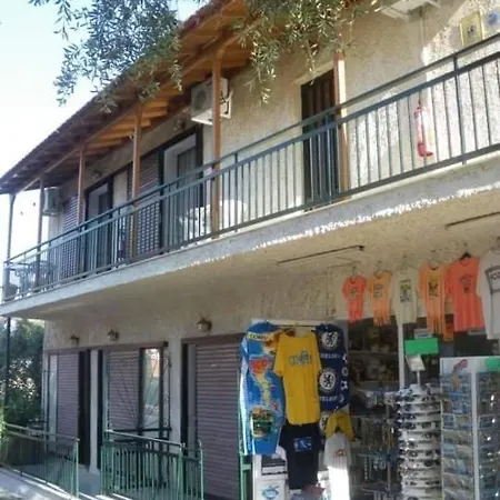 Golden Keys Ground Floor Appartamento Moraḯtika